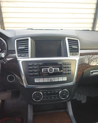 Mercedes-Benz GL cena 53000 przebieg: 117300, rok produkcji 2013 z Radom małe 211